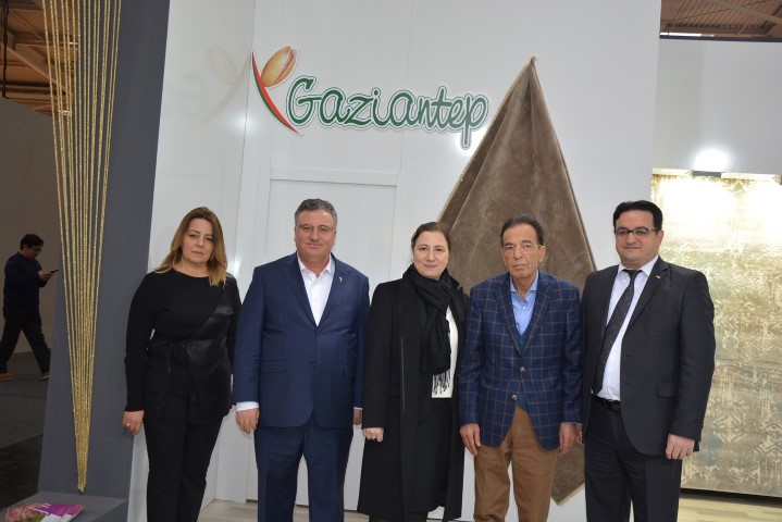 Türkiye ve Gaziantep adına Hannover  Domotex’te büyük bir gurur yaşanıyor