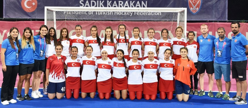 Avrupa Hokey Şampiyonası Gol Kraliçesi Gaziantepli Yeter Çelik