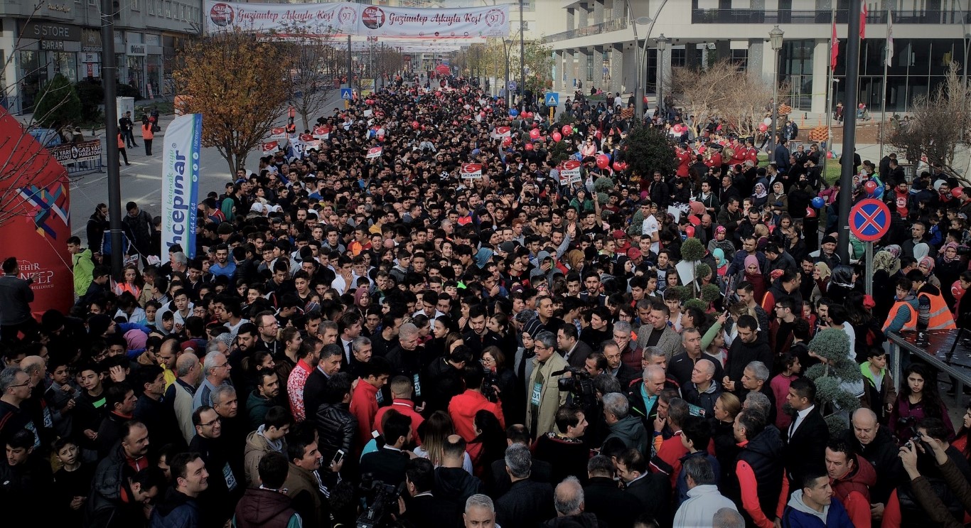 6 Ülke, 54 İlden 64 Bin kişi Gaziantep aşkıyla koştu