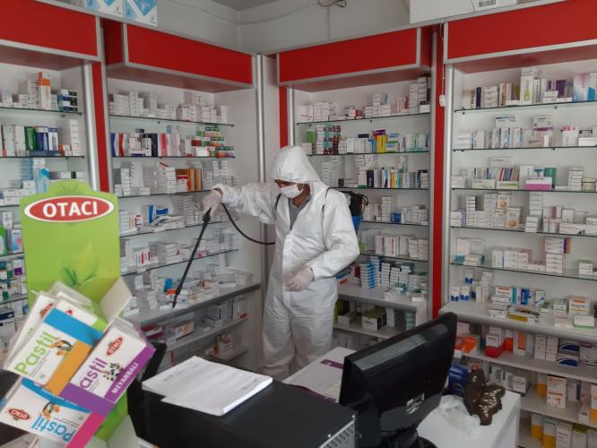 Maske dağıtımı öncesi Gaziantep'teki 500 Eczane dezenfekte ediliyor