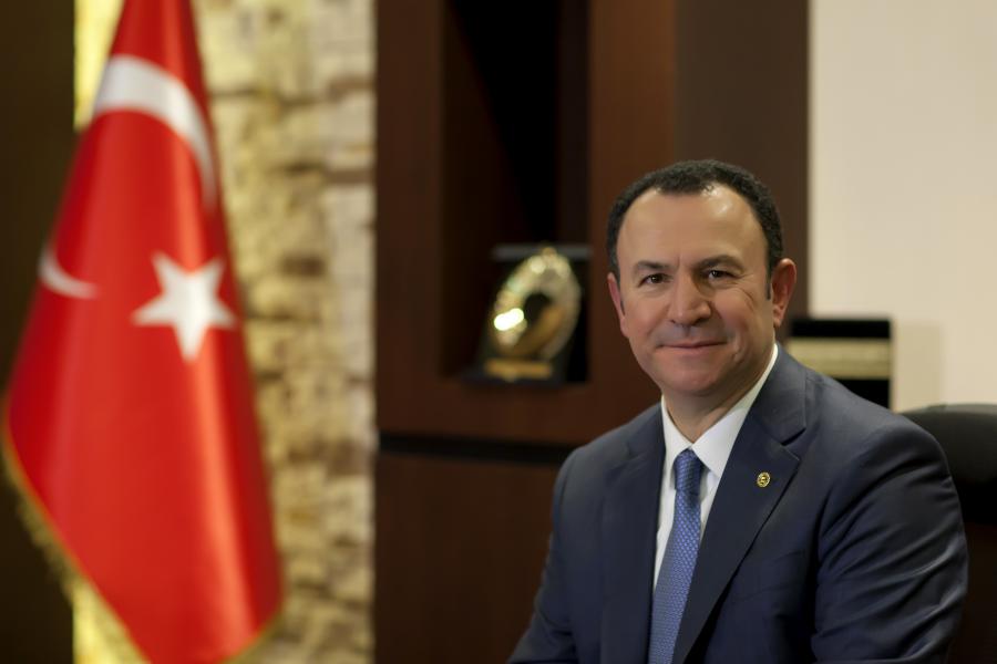 Gülsan Holding Yönetim Kurulu Başkanı Topçuoğlu, “Sorunlarımızı güç birliği ile çözebiliriz”