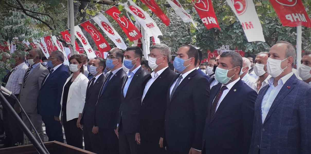 MHP Şehitkamil’de Bayrağı  Akın Erol Kınacılar devraldı