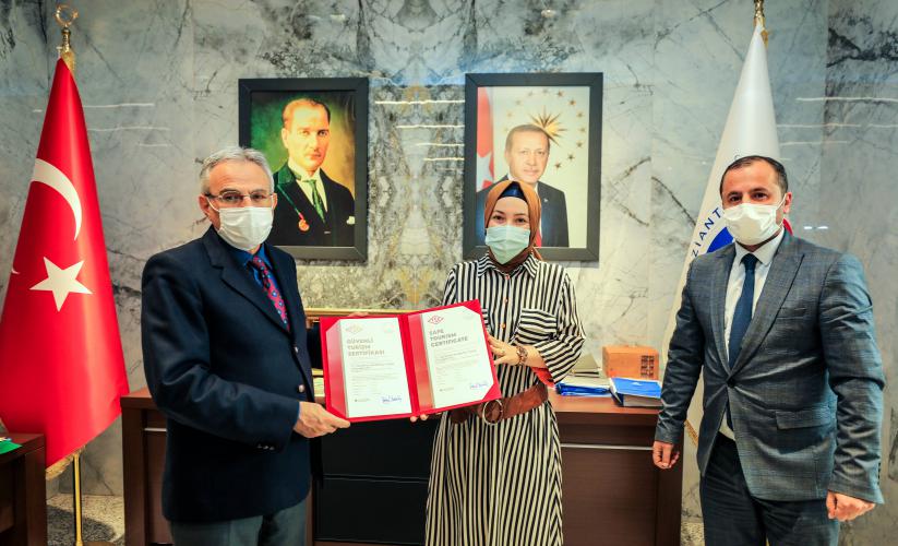 Gaziantep Üniversitesi'ne Önemli Belge