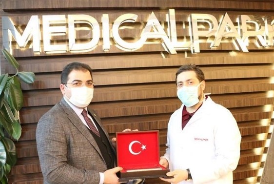 Başkan Mehmet Canpolat, Medical Park Gaziantep Hastanesi’ni Ziyaret Etti