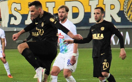 Süper Lig: MKE Ankaragücü: 1 Çaykur Rizespor: 1