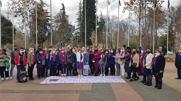 CHP Kadın Kolları’nın 8 Mart Dünya Emekçi Kadınlar Günü Mesajı