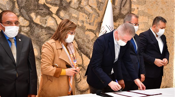 Gaziantep, Kadın İstihdamını Artırmak İçin Kolları Sıvadı