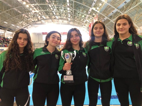 Paletli Yüzücüler Türkiye Şampiyonu