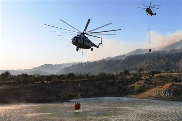 Helikopterlerin Aydın'ın Çine İlçesinde Alevle Mücadelesi Başladı