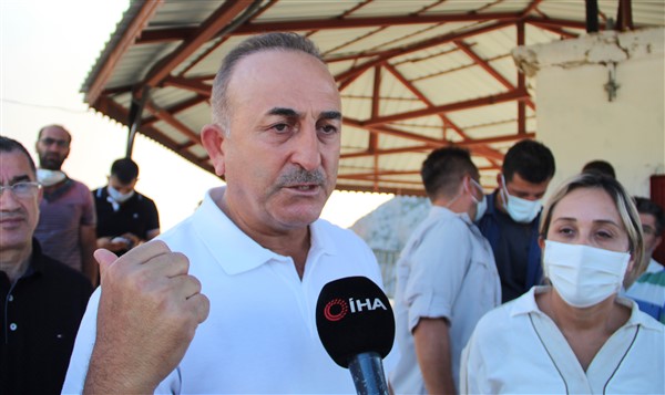 Bakan Çavuşoğlu: "Başka ülkelerin yardım etmesinden incinmeyiz"