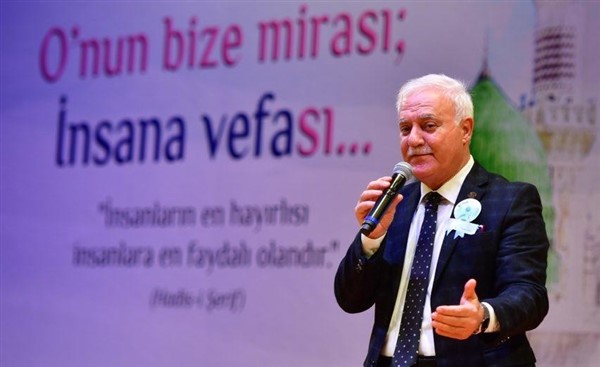 Nihat Hatipoğlu: “Vefa ne yazık ki hızla unutulmakta”