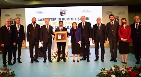 Suriyeli işadamları Türkiye'de okul yaptırıyor