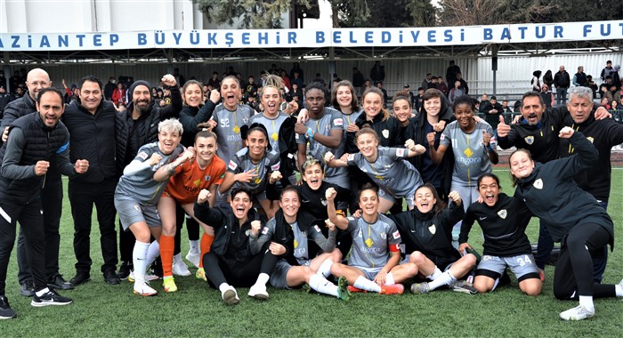 ALG Spor, Konak Belediyespor'u 2-0 mağlup etti