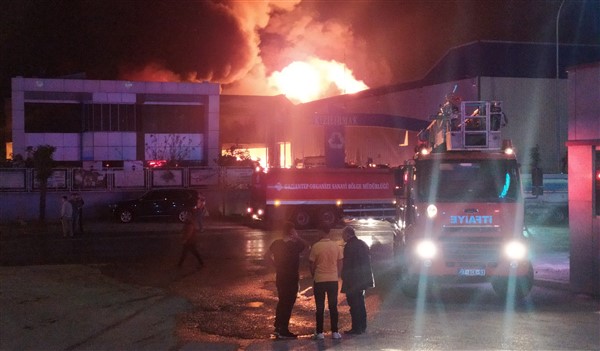 Gaziantep'te korkutan yangın!