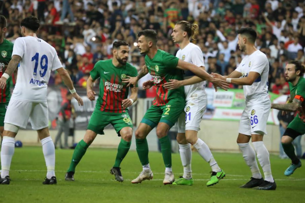 Amedspor-Tarsus İdman Yurdu maçında taraftar rekoru