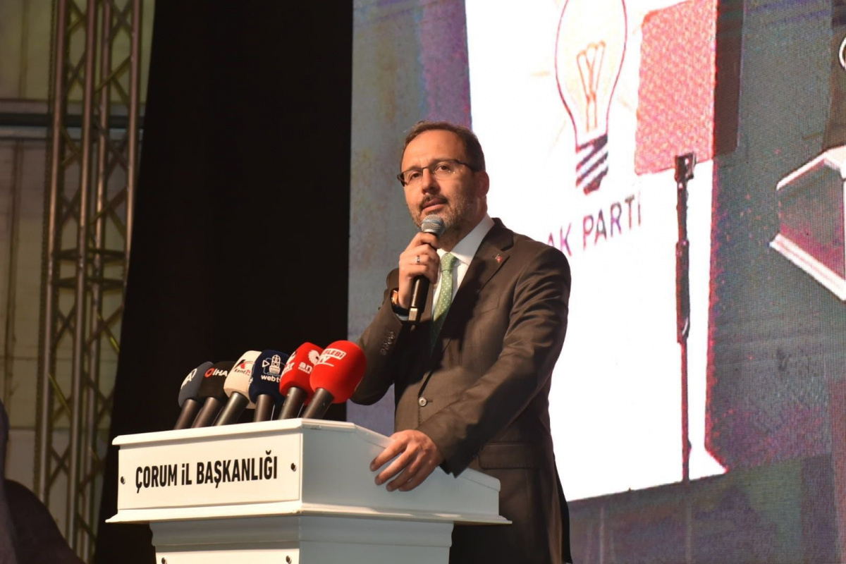 Bakan Kasapoğlu: 'Hiçbir nifakı aramıza sokmadan hedeflerimizi birer birer gerçekleştireceğiz'