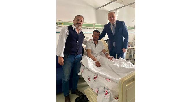 Milletvekili Koçer'den Pençe Kilit gazisine hastanede ziyaret