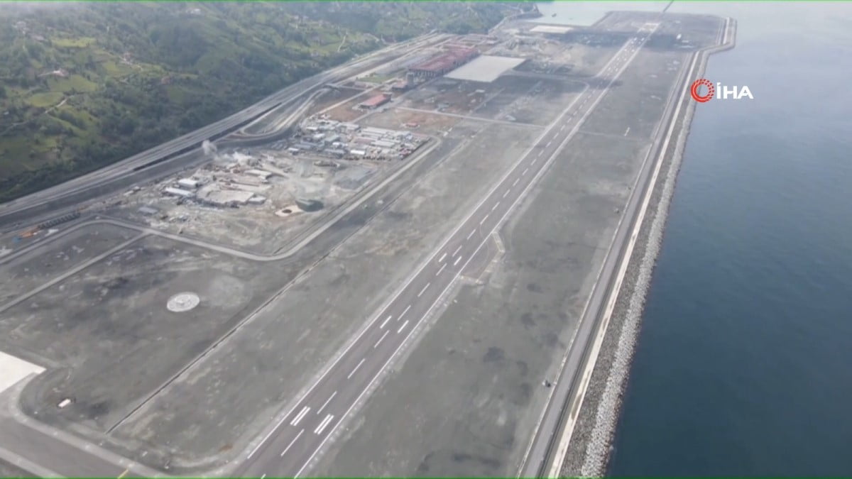 Rizeliler havalimanının açılışını 4 gözle bekliyor