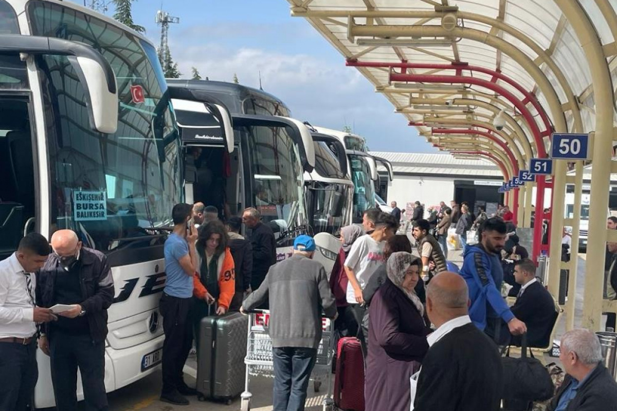 Terminalde bayram yoğunluğu yaşanıyor