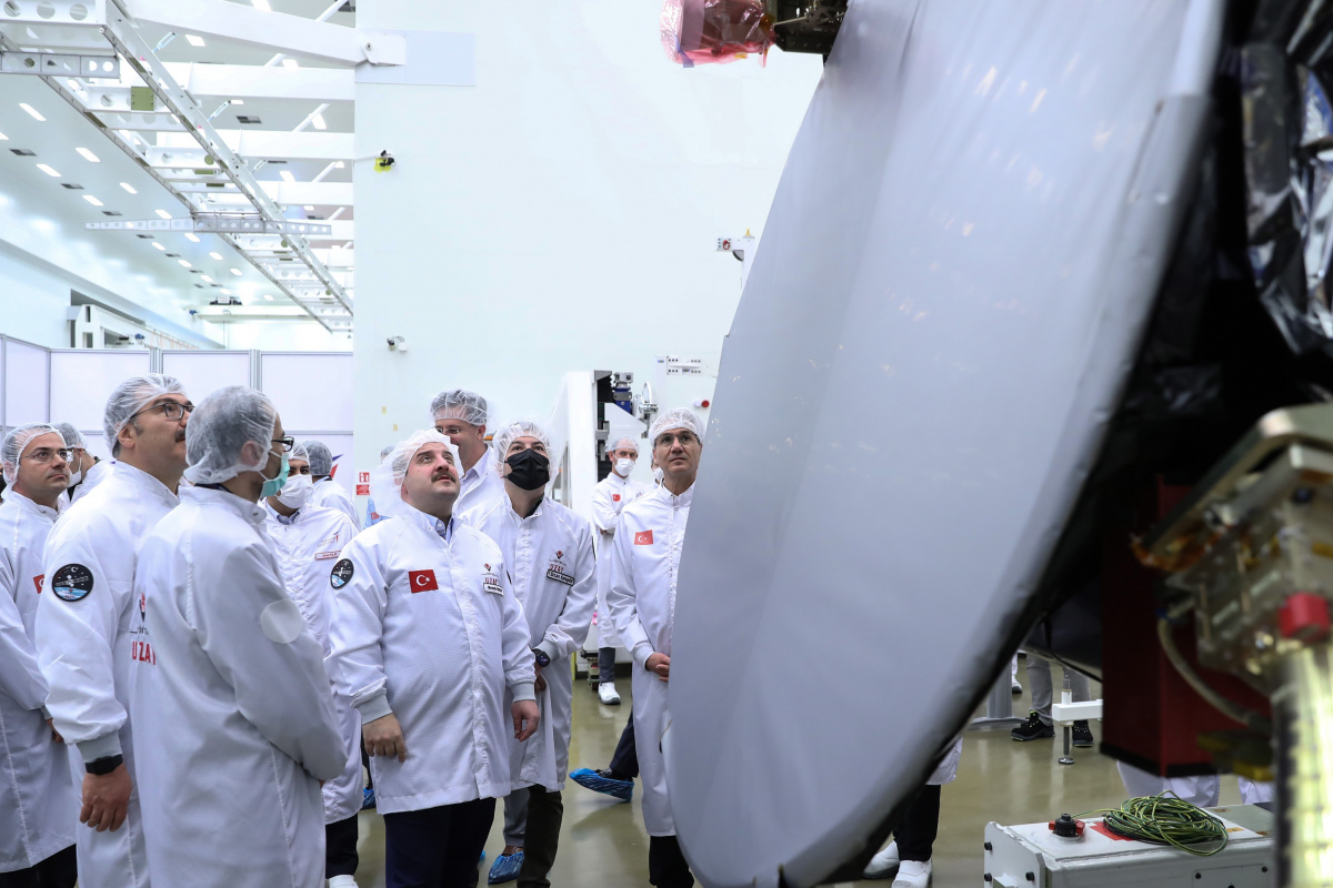 turksat-6a-ya-turk-muhendisleri-ve-teknisyenleri-damga-vurdu