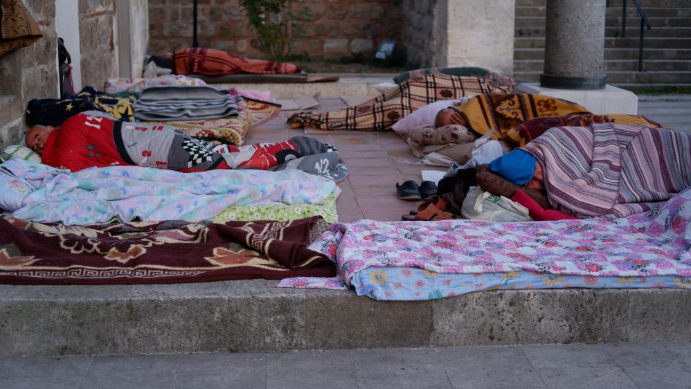Otellerde yer bulamayan güreş sevdalıları, meydanlarda ve çadırlarda uyudu !