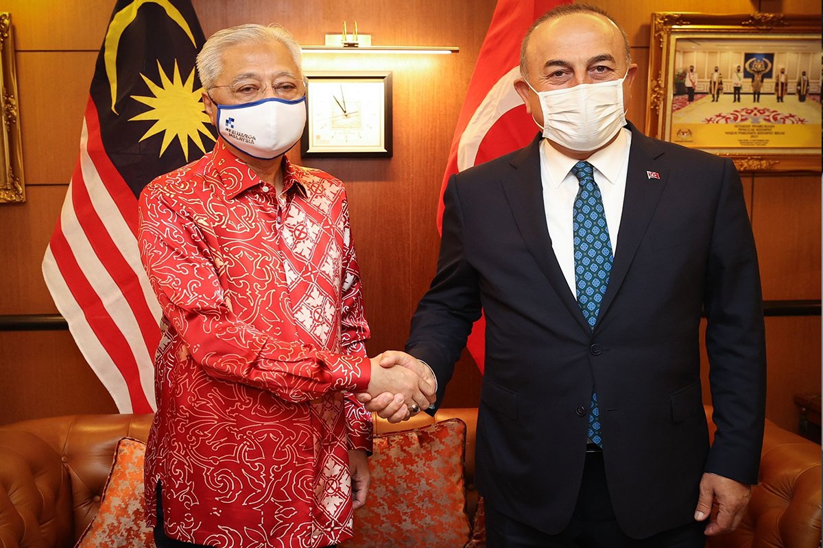 Bakan Çavuşoğlu, Malezya Başbakanı Yakub ile görüştü