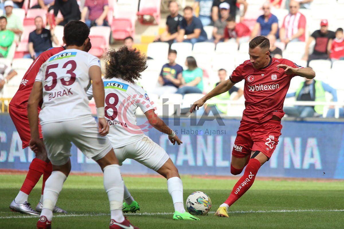 Volkan Demirel'li Hatayspor ilk kez kazandı! Volkan Demirel'li Hatayspor ilk kez kazandı!