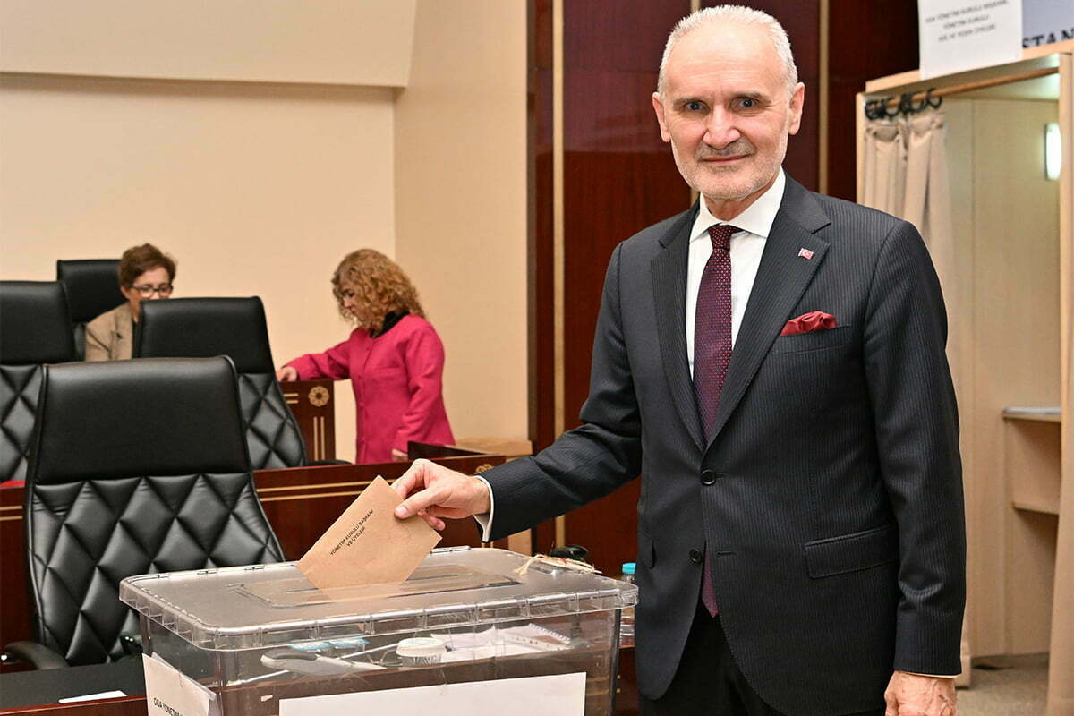 İTO'nun Yönetim Kurulu Başkanlığı'na Şekib Avdagiç yeniden seçildi