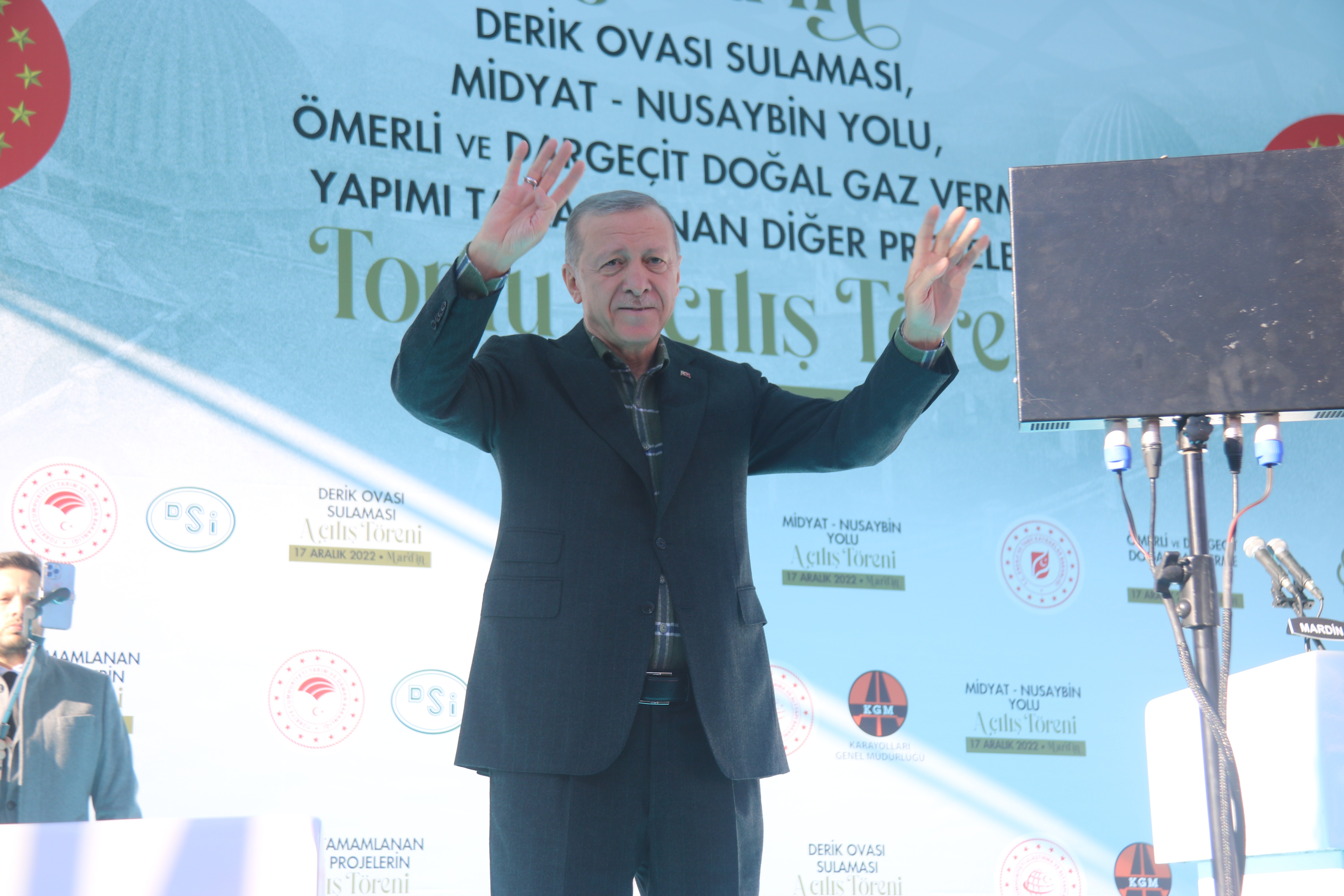Cumhurbaşkanı Erdoğan: 'Siyasi tartışma yok, bir şahsın YSK'ya hakareti var'