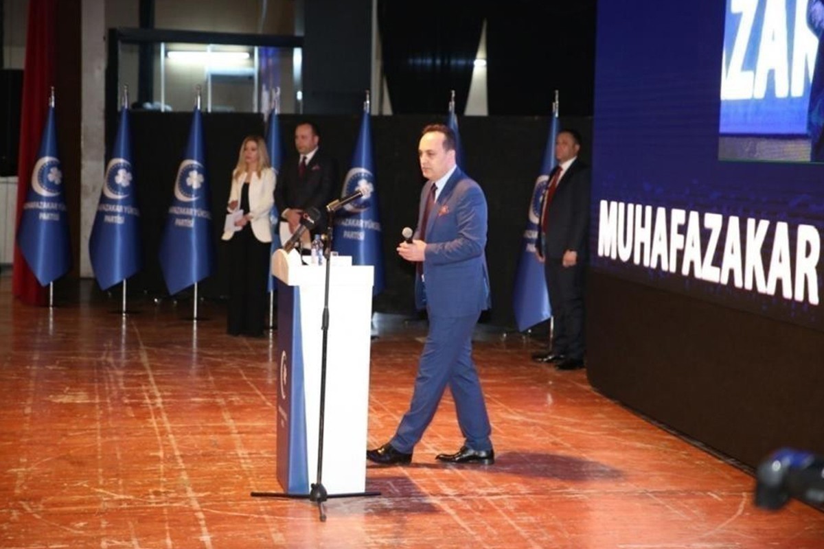 myp-lideri-yilmaz-dan-altili-masa-aciklamasi-halk-masanin-ne-altindan-ne-ustunden-umut-gormuyor