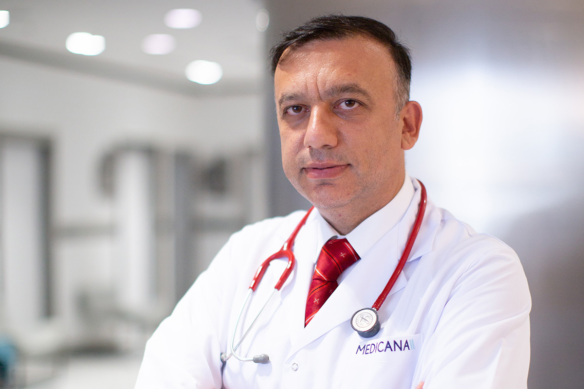 Deprem bölgesindeki enfeksiyon riskine karşı Prof. Dr. Güzel: 'Çocukluk aşıları tekrar edilebilir'