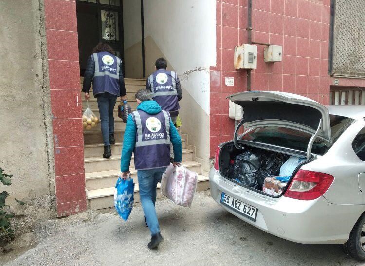 İhlas Vakfı ’nın yardım tırları deprem bölgesinde