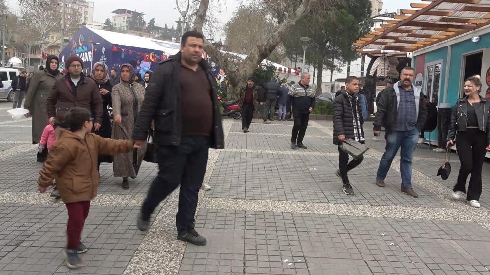 1500'lü yıllarda inşa edilen kapalı çarşıdaki iş yerleri zarar gördü