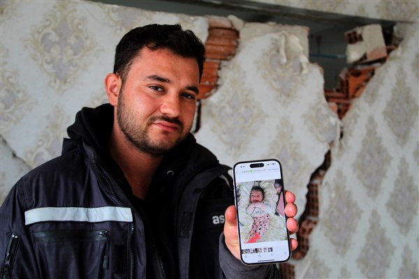 6 günlük bebek genç çiftin hayatını kurtardı