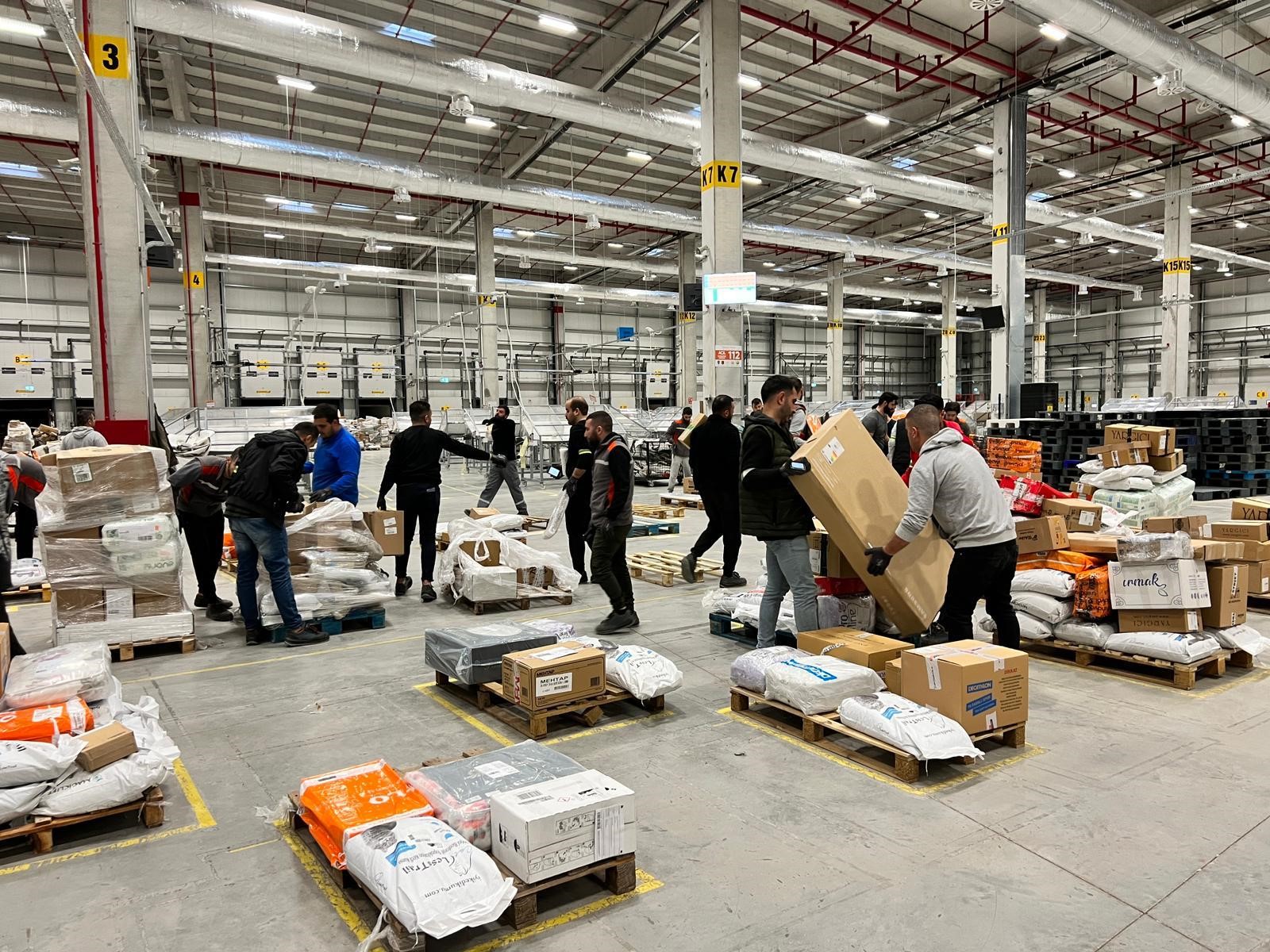 Trendyol, afet bölgesine katkı için 500 milyon TL ’lik yatırımı erken devreye aldı Trendyol, afet bölgesine katkı için 500 milyon TL ’lik yatırımı erken devreye aldı