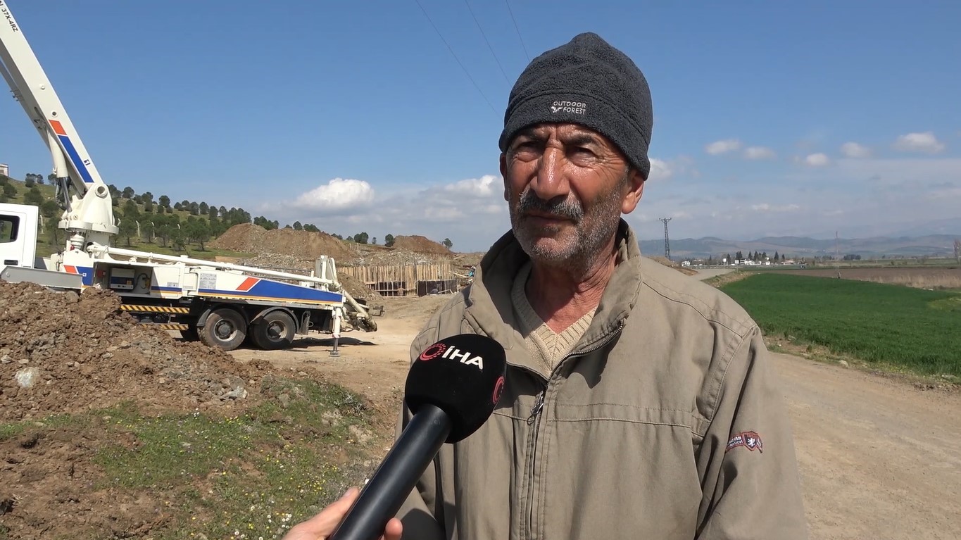 Temeller atıldı, köy evleri inşa ediliyor Temeller atıldı, köy evleri inşa ediliyor