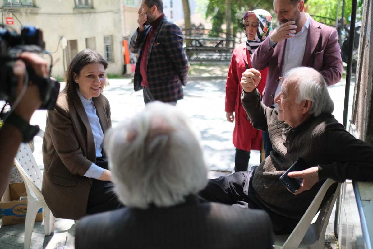 AK Parti İstanbul Milletvekili Adayı Seda Gören Bölük Bağcılarda esnaf ve vatandaşlar ile biraraya geldi
