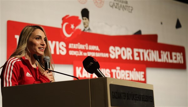 Gaziantep'te 19 branşta 742 genç sporcuya ödül