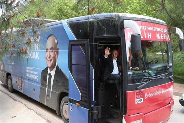 Melih Meriç'ten Sahrede Pazar Günü Mesaisi 