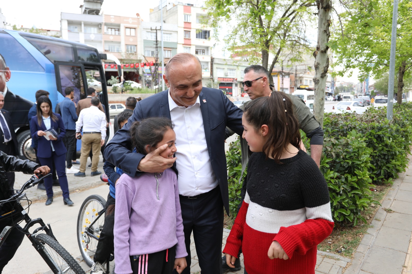 Melih Meriç esnafları dinledi, CHP'ye oy istedi