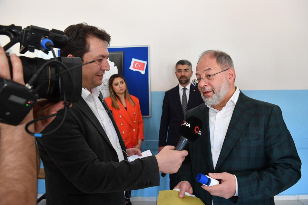 recep-akdag-huzur-icinde-bir-secim-yasiyoruz