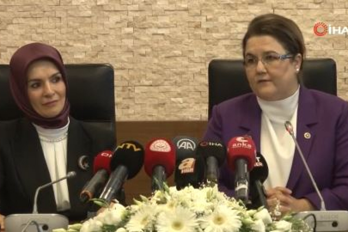 aile-ve-sosyal-hizmetler-bakanliginda-devir-teslim-toreni