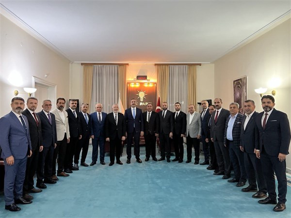 Ak Parti Gaziantep İl Başkanı Teymur'dan Milletvekillerine Ziyaret Ak Parti Gaziantep İl Başkanı Teymur'dan Milletvekillerine Ziyaret