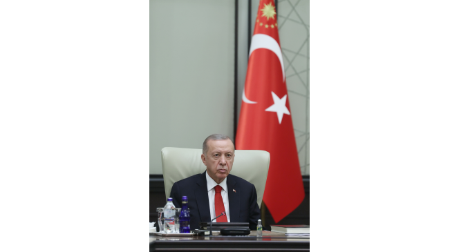 Cumhurbaşkanlığı Kabinesi, Cumhurbaşkanı Recep Tayyip Erdoğan başkanlığında Beştepe ’de toplandı.
