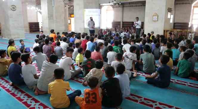 Diyarbakır ’da camilerde çocuklar eğlenerek öğreniyor
