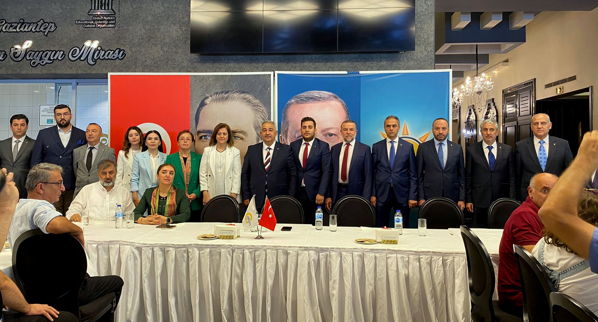 Başkan Murat Çetin, AK Parti İl Başkan yardımcılarını açıkladı Başkan Murat Çetin, AK Parti İl Başkan yardımcılarını açıkladı