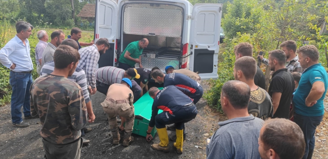 Samsun'u vuran selde kaybolan genç kadının cansız bedeni dere kenarında bulundu