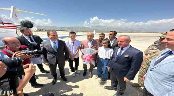 Ulaştırma ve Altyapı Bakanı Uraloğlu Yüksekova ’da
