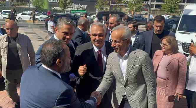 Bakan Uraloğlu, Gaziantep ’te aşure yedi
