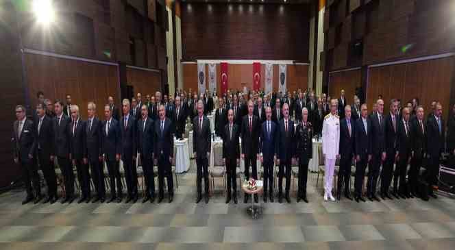 Bakan Yerlikaya: "Tüm çalışmalarımızda temel referansımız hukuk ve insan haklarıdır" Bakan Yerlikaya: